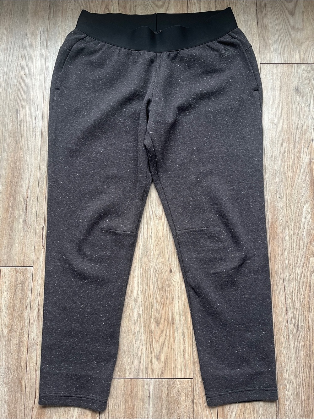 adidas Women's Dark Heather Gray 67% cotton casual Jogger Everyday Pant